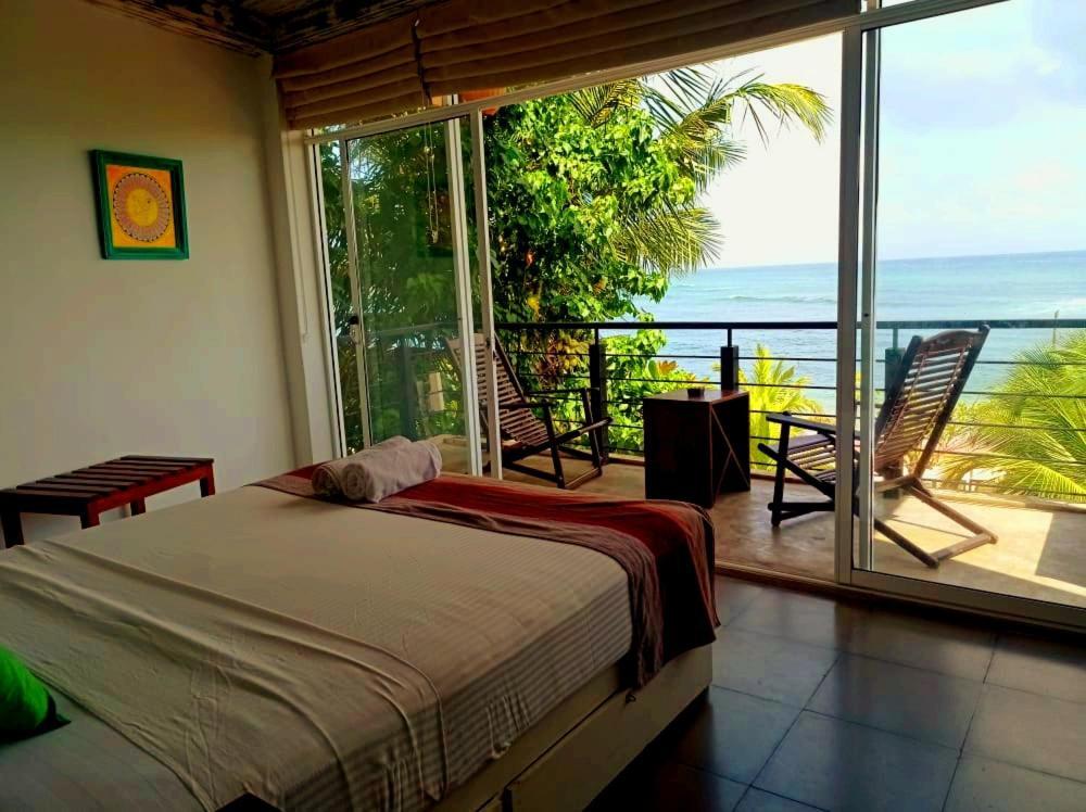 Toddy Unawatuna Hotel Exterior photo