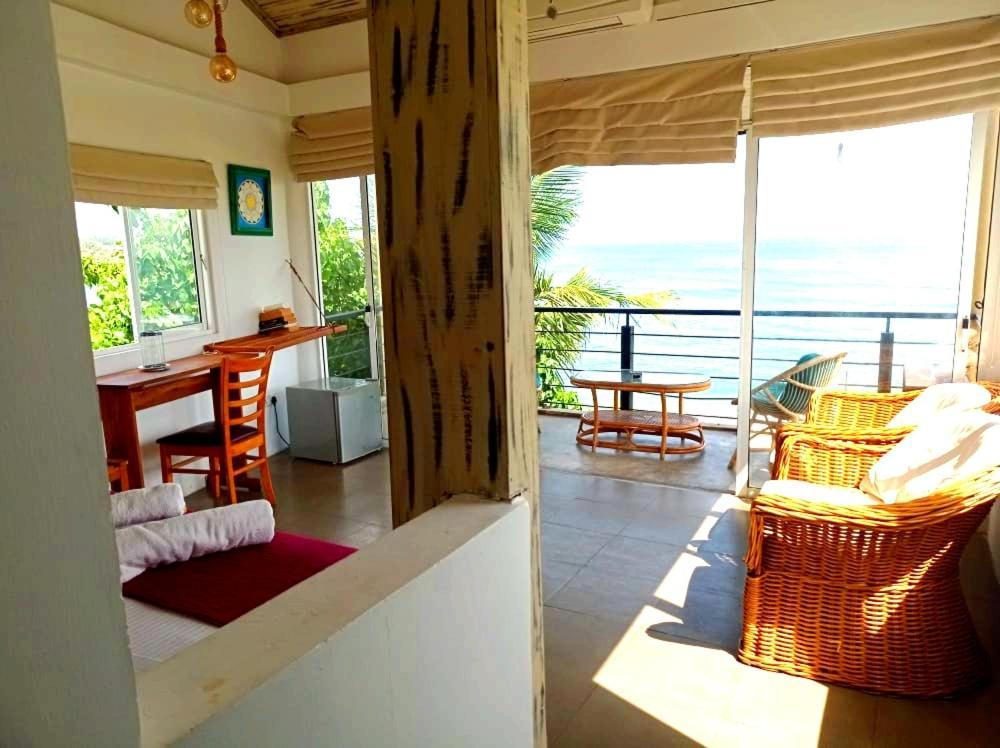 Toddy Unawatuna Hotel Exterior photo