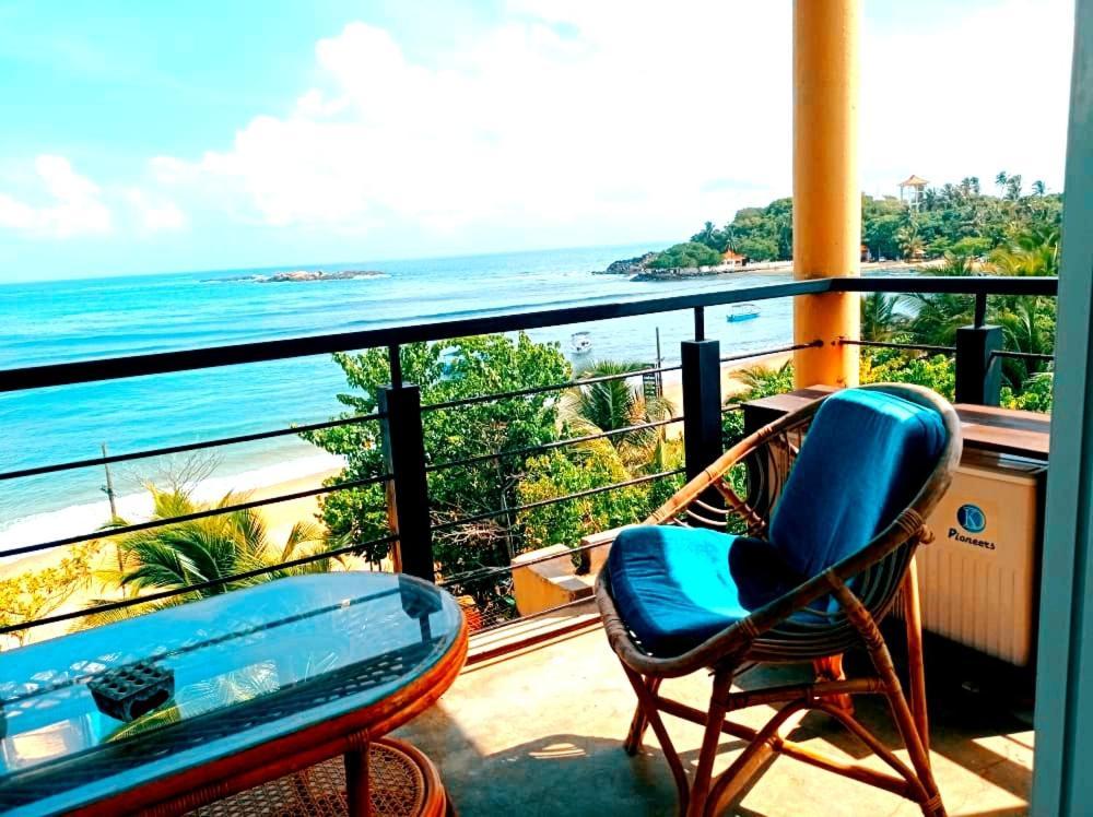 Toddy Unawatuna Hotel Exterior photo